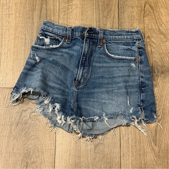 Abercrombie & Fitch Denim High Rise Mom Shorts 27 / 4 - Picture 1 of 3